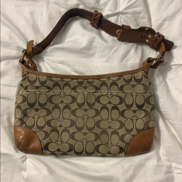 Coach Handbags - Coach Purse
Shoulder Bag